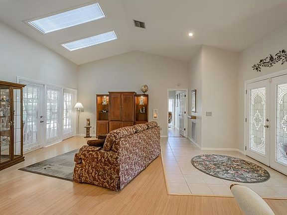 3rd image of 520 Sportsman Park Dr