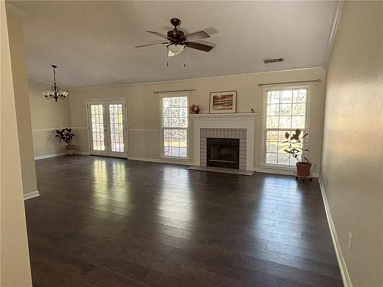 4870 Camberbridge Dr — Photo 2