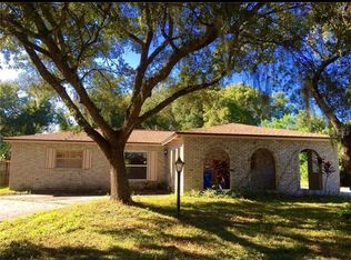 916 Knight St, Seffner, FL 33584