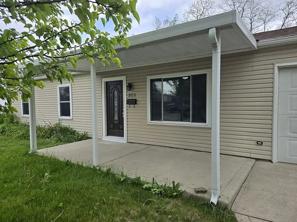 868 Cliffside Dr, New Carlisle, OH 45344