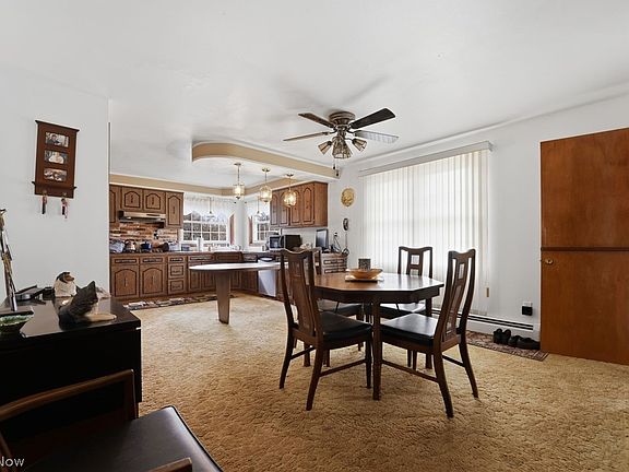 5th image of 255 N Amboy Rd