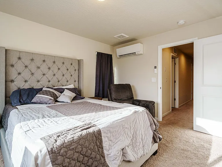 15764 SE Misty Dr — Photo 16