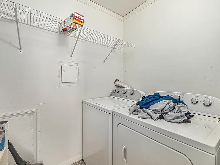 1014 Vaughn St #2 — Photo 10