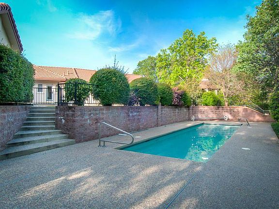 4th image of 7831 Camino Del Encina Dr
