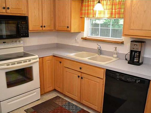 2nd image of 6902 Summerfield Dr N