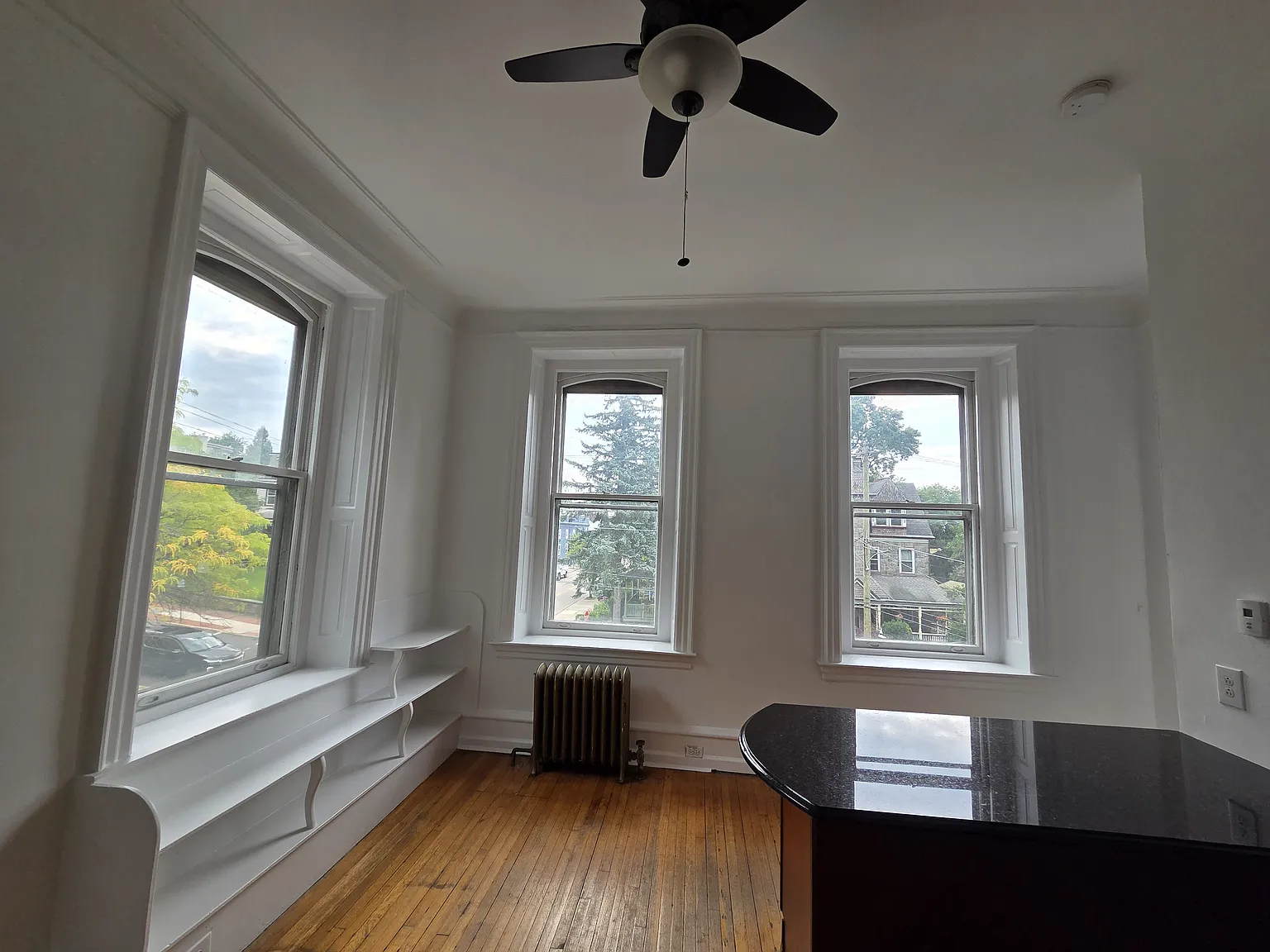 1 bed, 750 sqft, $1,800 — Photo 2