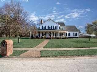 221 E Eagle Rd, Versailles, KY 40383