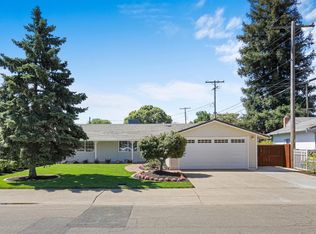 1712 W Pine St, Lodi, CA 95242