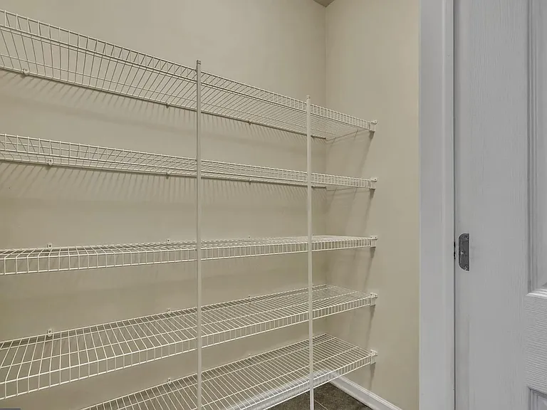1113 Halifax Pl — Photo 12