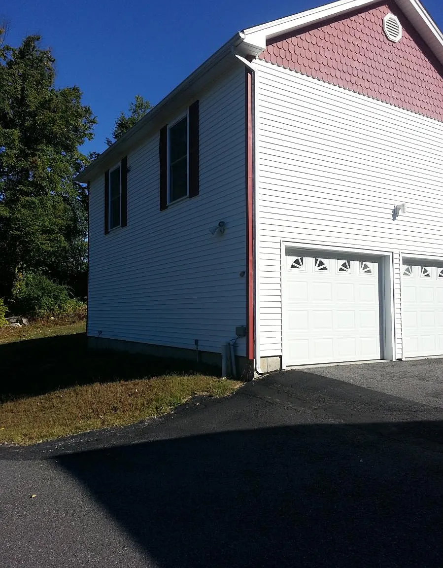 2 bed, 1080 sqft, $2,600 — Photo 1