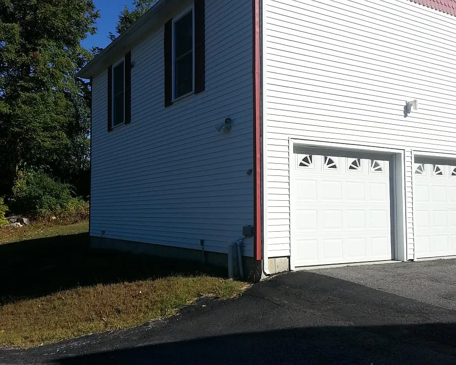 7 Spruce Dr
