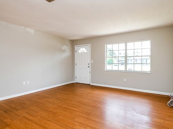 4th image of 147 Harrison St