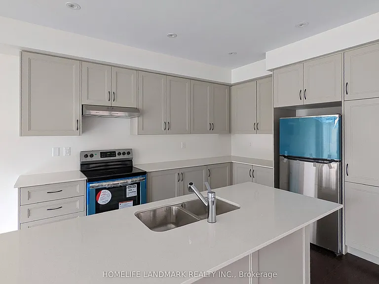 67 Laing Dr — Photo 7