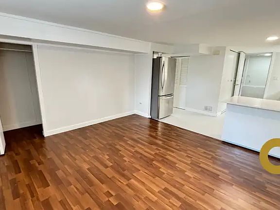 4th image of 991 E 29th Ave #1A