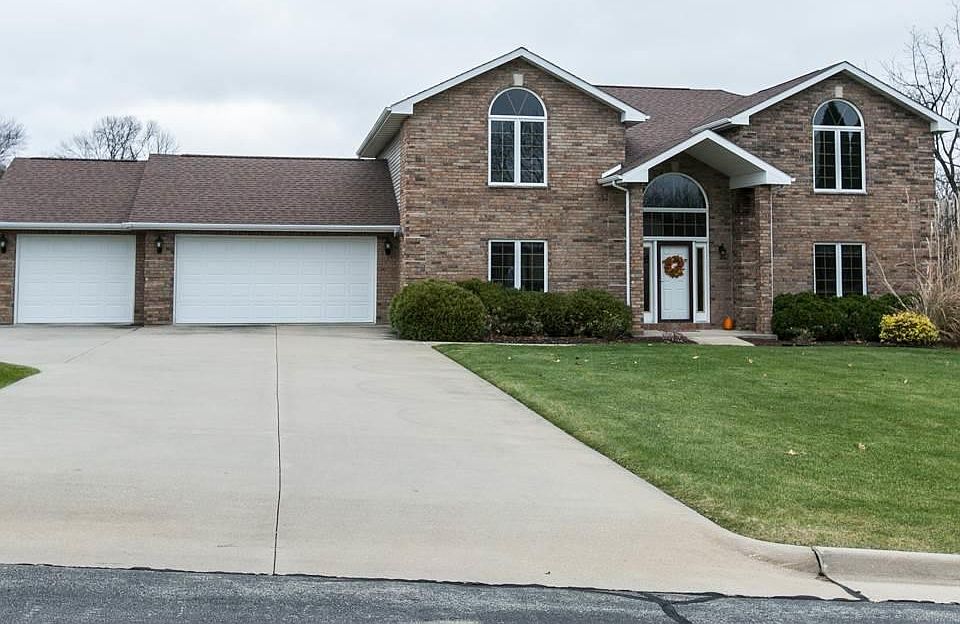 1st image of 16520 Breckenridge Ct