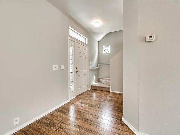 4th image of 517 Pickens Ln