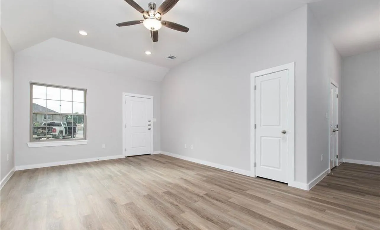 4014 Keller Rd — Photo 3