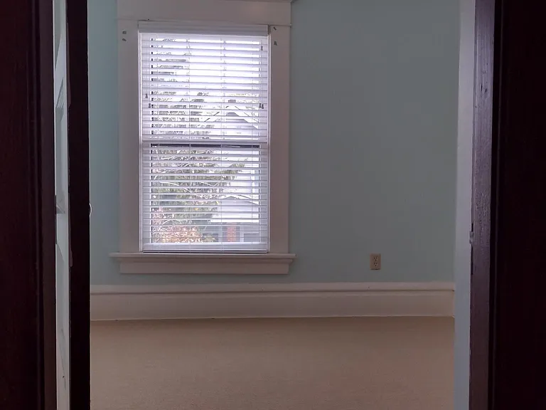 1361 Hamlet St — Photo 10