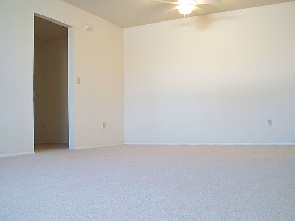 4th image of 5550 Mall Dr W APT 3106