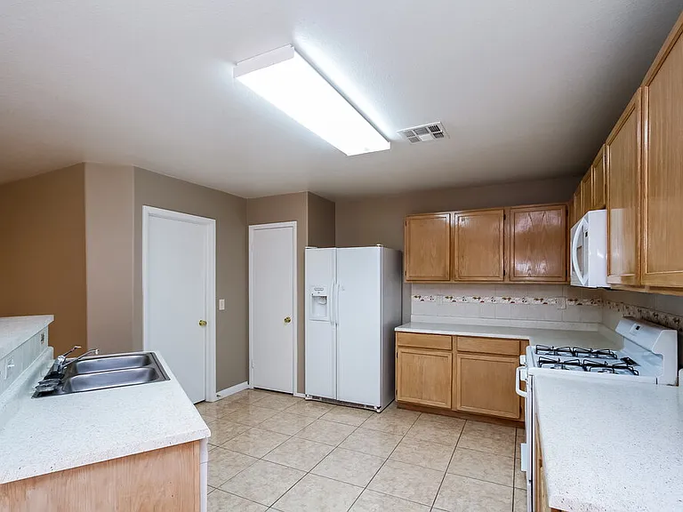 5239 Edna Crane Ave — Photo 7