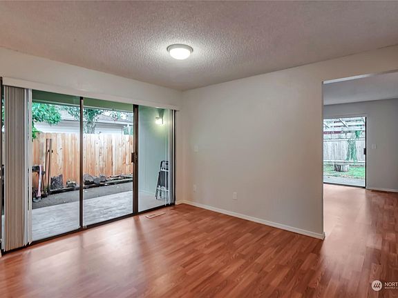 4th image of 3764 SE Conifer Park Dr
