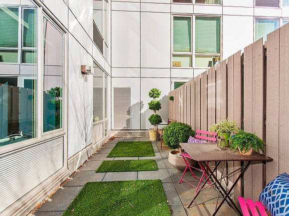4th image of 464 W 44th St APT 2A