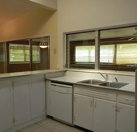 3rd image of 3101 Dellwood Dr