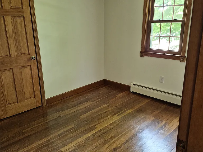 120 Second Crown Point Rd — Photo 16