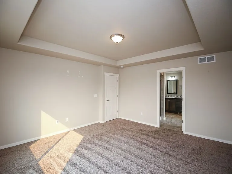 6987 Sumner St — Photo 28