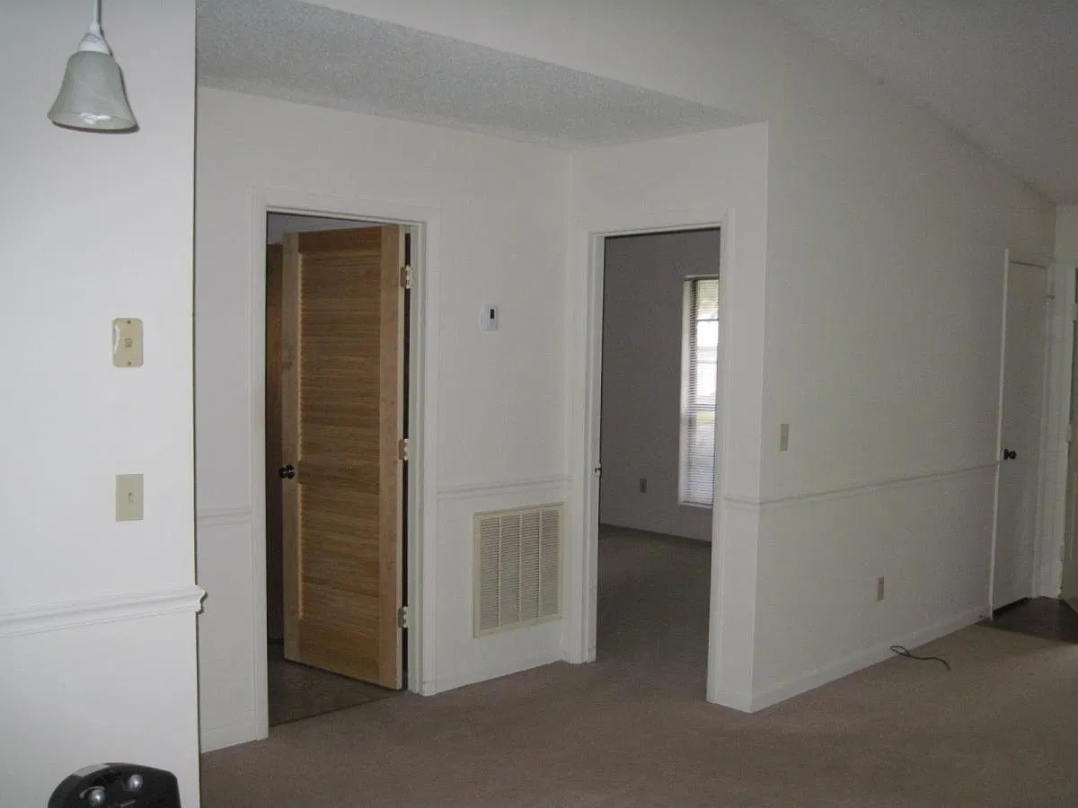 2 bed, 800 sqft, $1,225 — Photo 2
