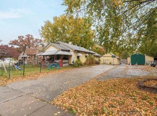 2622 N Grant Ave, Springfield, MO 65803