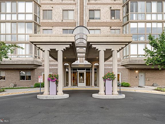 3rd image of 19355 Cypress Ridge Ter Unit 307