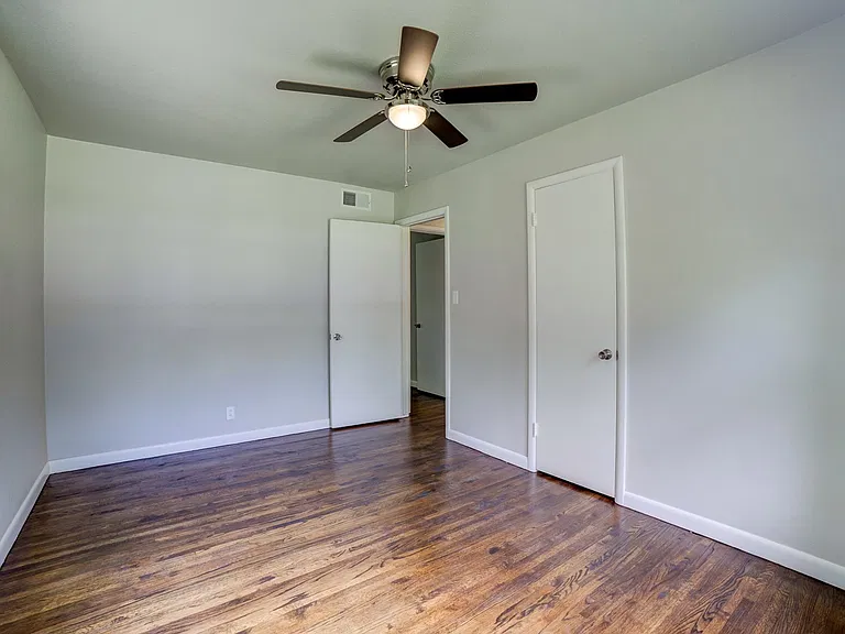 1618 S Ash Pl — Photo 21