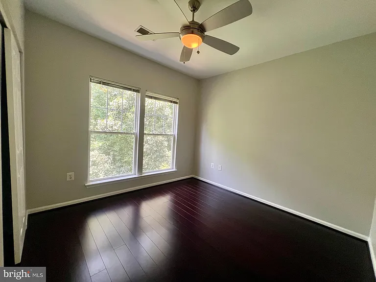 1509 N Point Dr #303 — Photo 24
