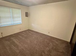 3620 Brush Creek Dr, Lawrence, KS 66047