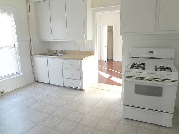 New paint in kitchen!