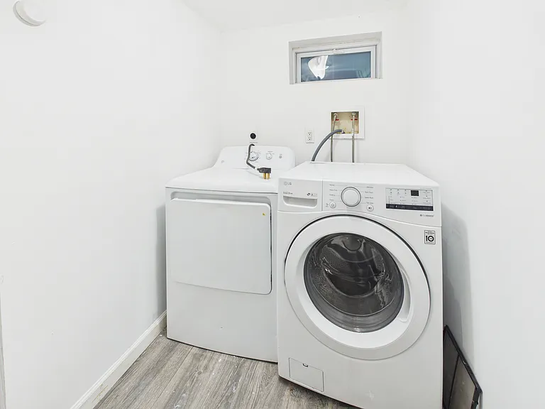 9 Ferndale Dr — Photo 10