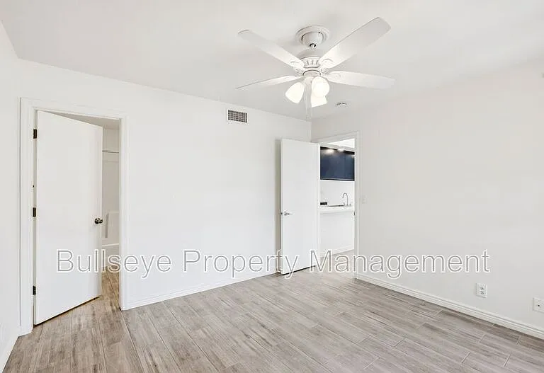 633 W Southern Ave #1114 — Photo 16
