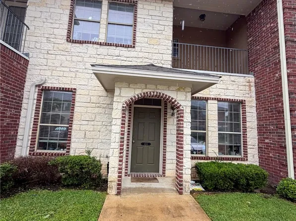 414 Forest Dr, College Station, TX 77840