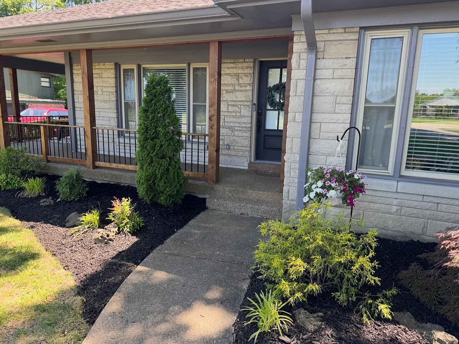3 bed, 1.5 bath, 2322 sqft, $2,295 — Photo 3
