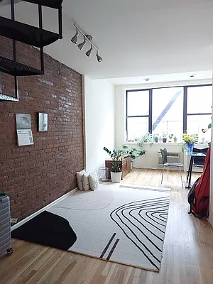 Rented by City Connections Realty | media 16