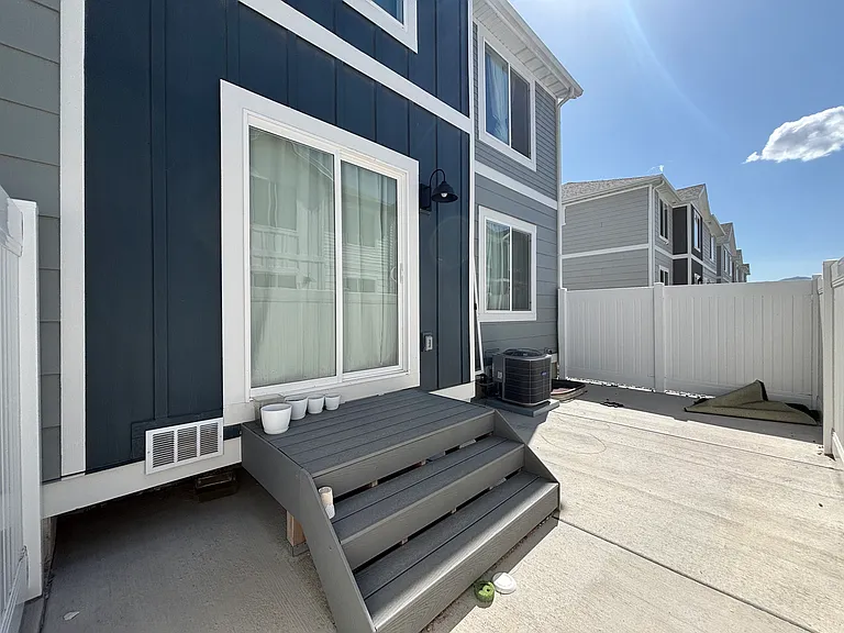 1783 E Fall St — Photo 6