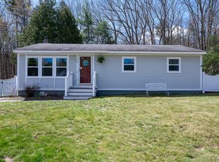 18 Fairview Ave, Ashburnham, MA 01430
