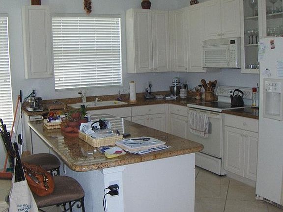 5th image of 4364 SW La Paloma Dr