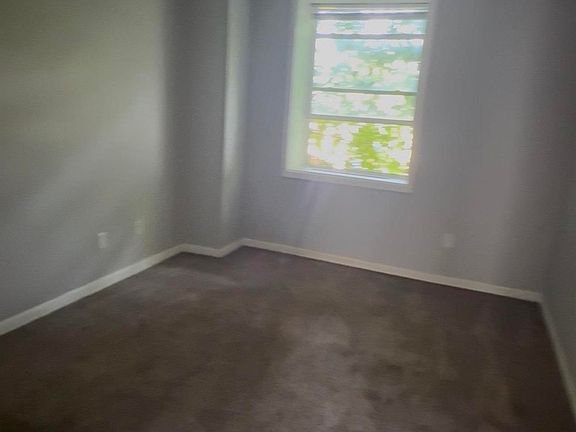 3rd image of 106 N Talbot St