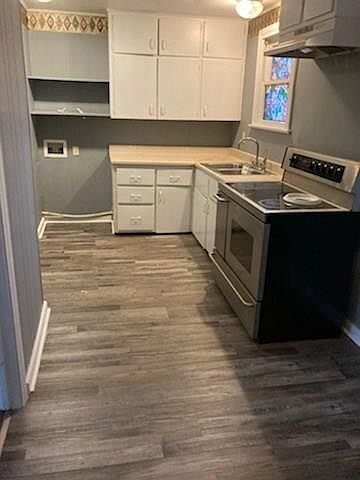 2nd image of 115 N Triangle Dr