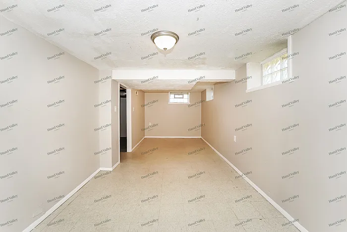 16209 Glendale Ave — Photo 13