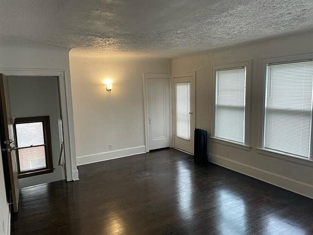 1st image of 4338 Cortland Ave