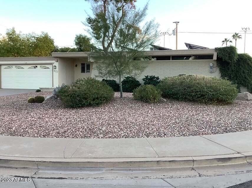 1st image of 3627 E Sunnyside Dr