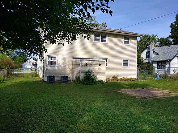 3rd image of 1428 Whitney Blvd